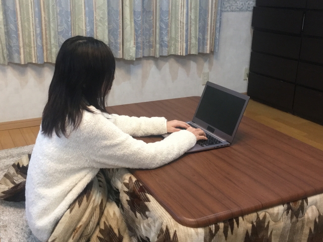 コタツ